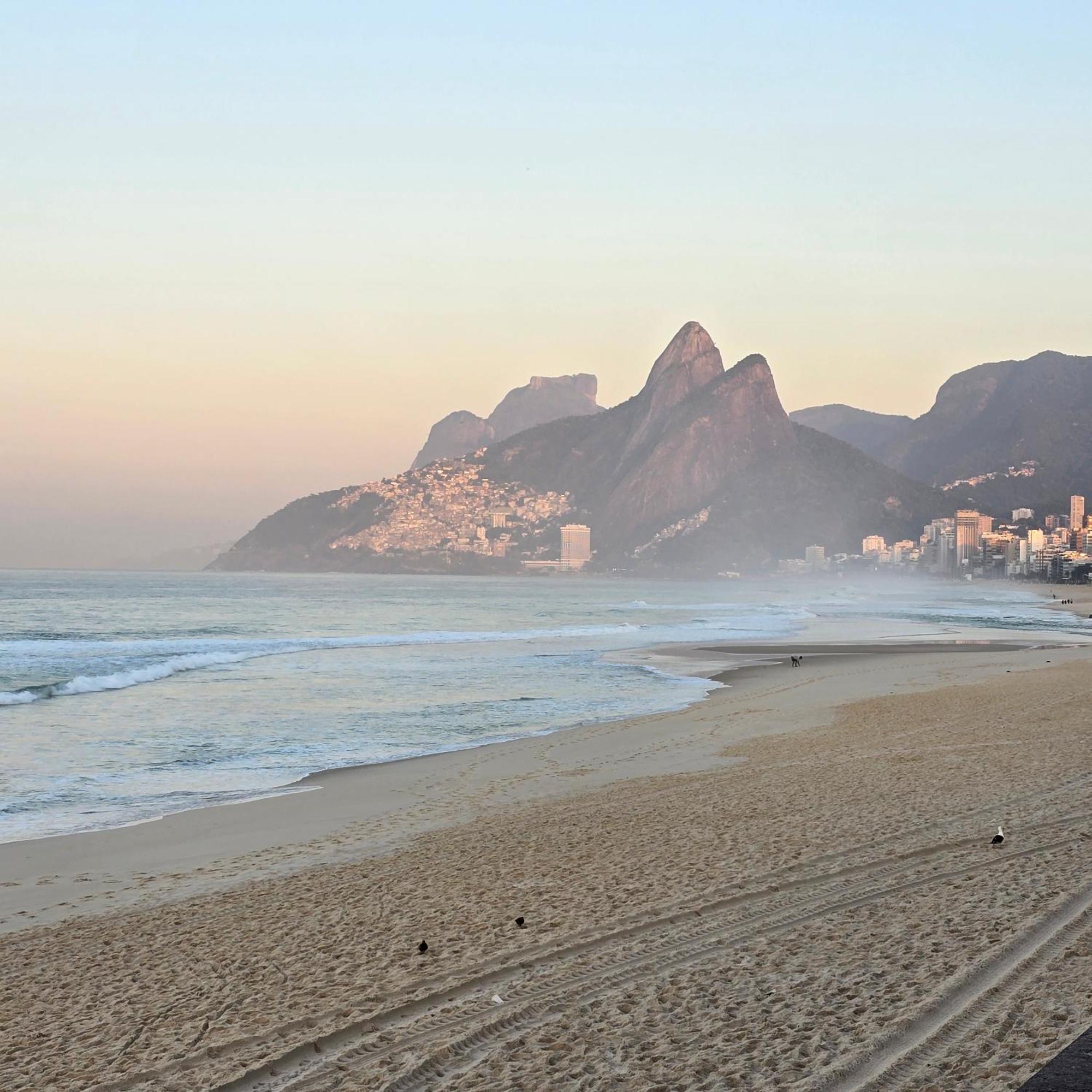 Apartemen Rio Spot Homes Copacabana C058 *